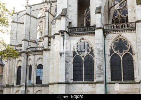 Blick auf die Basilika von Saint Denis (Basilique Saint-Denis) Paris Frankreich Stockfoto