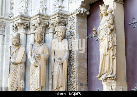 Blick auf die Basilika von Saint Denis (Basilique Saint-Denis) Paris Frankreich Stockfoto