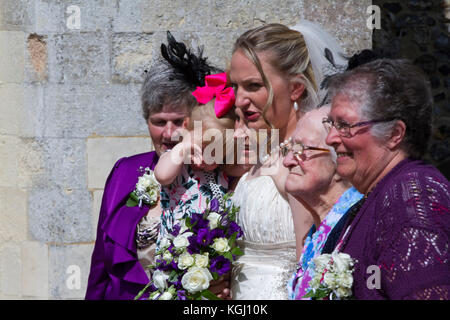 Fünf Generationen derselben Familie bei einer Hochzeit Stockfoto