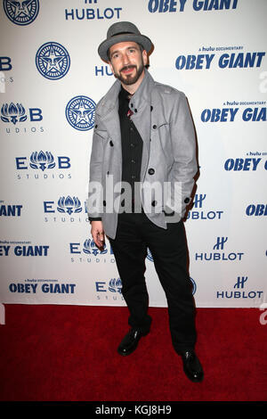 Los ANGELES, CA - 7. NOVEMBER: Gast, am 7. November 2017 auf Photo Op Für Hulus 'Obory Giant im The Theatre at Ace Hotel in Los Angeles, Kalifornien. Kredit: MediaPunch Inc/Alamy Live News Stockfoto