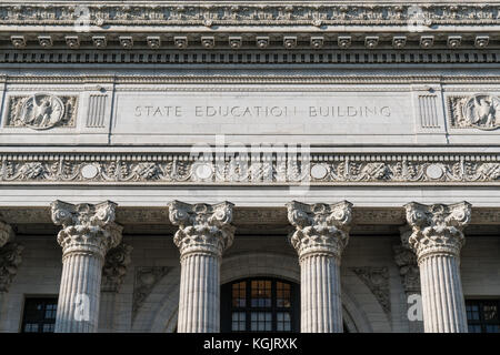 Fassade des New York State Education Gebäude in Albany, New York Stockfoto