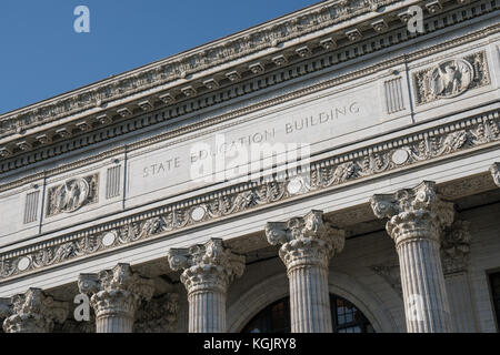 Fassade des New York State Education Gebäude in Albany, New York Stockfoto