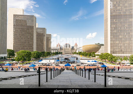 ALBANY, NY - 28. JUNI: Kostenloses Konzert auf der Empire State Plaza in Albany. New York am 28. Juni 2017 Stockfoto
