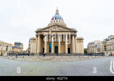 Vorderansicht des beeindruckenden Pantheon in Paris, Frankreich. Stockfoto