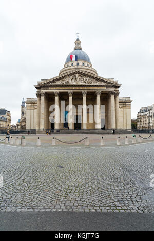 Vorderansicht des beeindruckenden Pantheon in Paris, Frankreich. Stockfoto