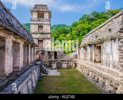 Palenque alten Ruinen der Mayas, Palast und Aussichtsturm, Chiapas, Mexiko Stockfoto