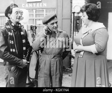 Auf Cabby (1963), Hattie Jacques, Kenneth Connor, Charles Hawtrey Stockfoto