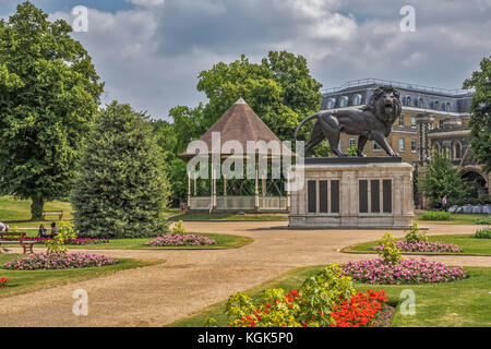 War Memorial Forbury-gärten Reading Berkshire GROSSBRITANNIEN Stockfoto