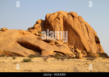 Großen Felsen rund um die Spitzkoppe, Namibia. Stockfoto