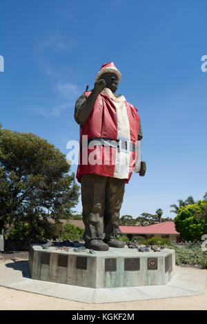 Kapunda, South Australia, Australien - Dezember 3, 2016: Historische Karte der Bergmann verkleidet als Weihnachtsmann bereit für die festliche Jahreszeit und greetin Stockfoto