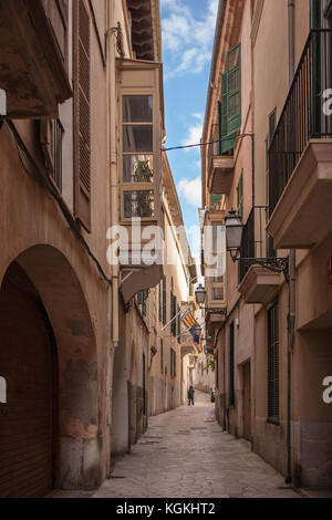 Charmanten engen Straße in Palma de Mallorca Stockfoto