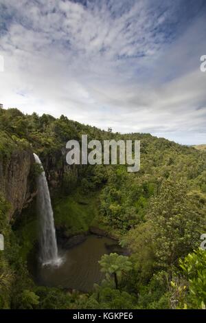 Bridal Veil Falls in der Nähe von Raglan, Neuseeland Stockfoto