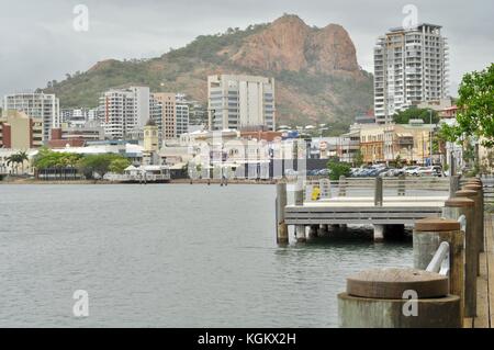 Blick auf Burg und Stadt Townsville, Queensland, Australien Stockfoto