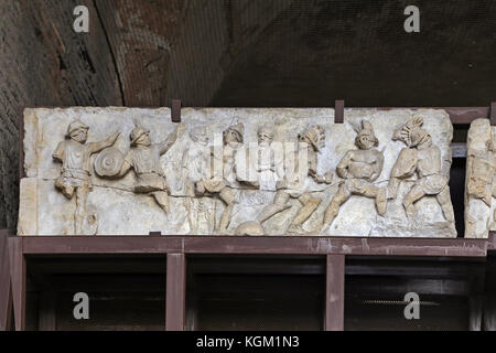 ROM, ITALIEN - 01. OKTOBER 2017: Kolosseum, Kolosseum oder Koloseo, das Relief von Lusius Storax. Stockfoto