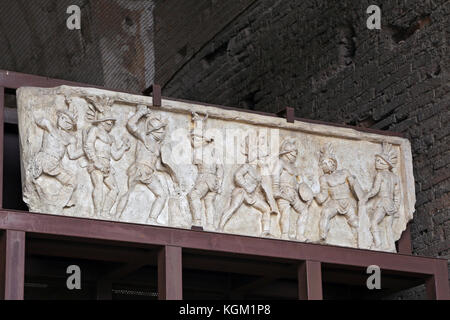 ROM, ITALIEN - 01. OKTOBER 2017: Kolosseum, Kolosseum oder Koloseo, das Relief von Lusius Storax. Stockfoto