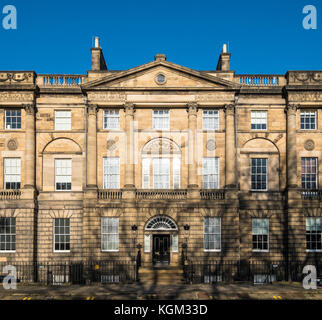 Außenansicht des Bute Haus in Charlotte Square, die offizielle Residenz des Ersten Minister Nicola Sturgeon in Edinburgh, Schottland, Vereinigtes Königreich. Stockfoto