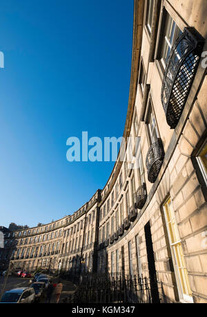 Zeile der Georgischen Reihenhäuser Reihenhäuser in der New Town von Edinburgh, Schottland, Vereinigtes Königreich. Stockfoto