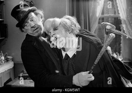 The Elephant Man (1980), John Hurt, Freddie Jones Datum: 1980 Stockfoto