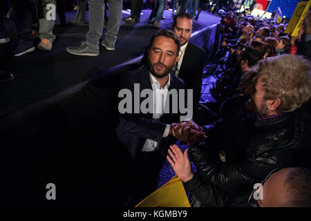 Giancarlo cancelleri (fünf Sterne) spricht während einer Wahlkampagne am 3. November in Palermo, Italien. Stockfoto