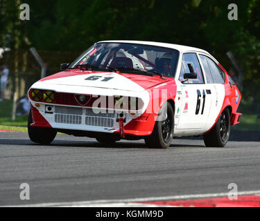 Lawrence Alexander, Alfa Romeo GTV, italiano vs Tysk allcomers Rasse, Festival Italia, Brands Hatch, 13. August 2017, Autosport, Autos, Stromkreis ra Stockfoto