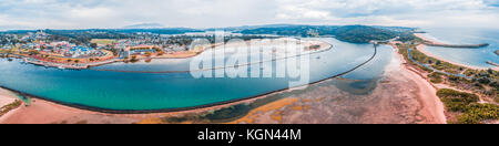 Antenne Panorama von narooma Waterfront. NSW, Australien Stockfoto