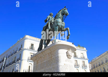 Reiterstandbild König Carlos III, Plaza de La Puerta del Sol, das Stadtzentrum von Madrid, Spanien Stockfoto