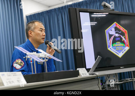 Der japanische Astronaut Soichi Noguchi spricht während einer Pressekonferenz im Büro der Japan Aerospace Exploration Agency (JAXA) in Tokio am 9. November 2017 in Japan. JAXA gab bekannt, dass er ab Ende 2019 an einer sechsmonatigen Mission an Bord der Internationalen Raumstation (ISS) teilnehmen wird, deren Training am 20. November beginnt. Quelle: Rodrigo Reyes Marin/AFLO/Alamy Live News Stockfoto