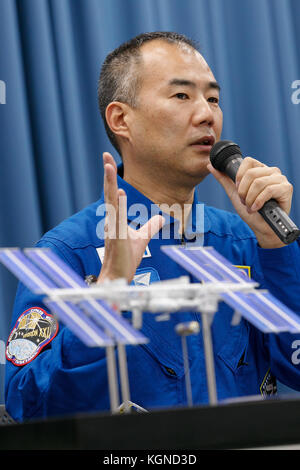 Der japanische Astronaut Soichi Noguchi spricht während einer Pressekonferenz im Büro der Japan Aerospace Exploration Agency (JAXA) in Tokio am 9. November 2017 in Japan. JAXA gab bekannt, dass er ab Ende 2019 an einer sechsmonatigen Mission an Bord der Internationalen Raumstation (ISS) teilnehmen wird, deren Training am 20. November beginnt. Quelle: Rodrigo Reyes Marin/AFLO/Alamy Live News Stockfoto