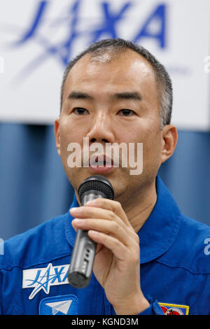 Der japanische Astronaut Soichi Noguchi spricht während einer Pressekonferenz im Büro der Japan Aerospace Exploration Agency (JAXA) in Tokio am 9. November 2017 in Japan. JAXA gab bekannt, dass er ab Ende 2019 an einer sechsmonatigen Mission an Bord der Internationalen Raumstation (ISS) teilnehmen wird, deren Training am 20. November beginnt. Quelle: Rodrigo Reyes Marin/AFLO/Alamy Live News Stockfoto