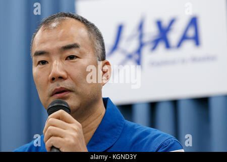 Der japanische Astronaut Soichi Noguchi spricht während einer Pressekonferenz im Büro der Japan Aerospace Exploration Agency (JAXA) in Tokio am 9. November 2017 in Japan. JAXA gab bekannt, dass er ab Ende 2019 an einer sechsmonatigen Mission an Bord der Internationalen Raumstation (ISS) teilnehmen wird, deren Training am 20. November beginnt. Quelle: Rodrigo Reyes Marin/AFLO/Alamy Live News Stockfoto