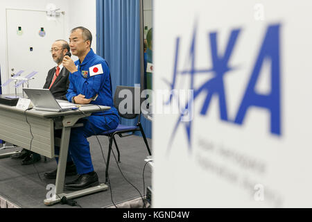 Der japanische Astronaut Soichi Noguchi spricht während einer Pressekonferenz im Büro der Japan Aerospace Exploration Agency (JAXA) in Tokio am 9. November 2017 in Japan. JAXA gab bekannt, dass er ab Ende 2019 an einer sechsmonatigen Mission an Bord der Internationalen Raumstation (ISS) teilnehmen wird, deren Training am 20. November beginnt. Quelle: Rodrigo Reyes Marin/AFLO/Alamy Live News Stockfoto