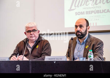 Barcelona, Katalonien, Spanien. 9 Nov, 2017. Augustin Garcia-Gasco - und Marcel maurã alcoberro-, anc und bin nium kulturellen, in der Pressekonferenz zu geben Einzelheiten des bevorstehenden Massendemonstration der katalanische Unabhängigkeitsbewegung. Credit: paco Freire/Sopa/zuma Draht/alamy leben Nachrichten Stockfoto