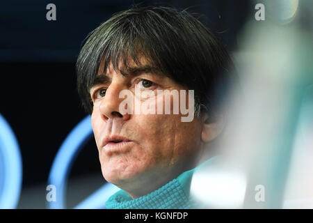 Bundestrainer Jogi Loew (DFB) Portrait, PortrÃ t, Kopfbild, Kopf. GES./ Fussball/ DFB-Pressekonferenz, Berlin, 09.11.2017 Fußball / Fußball: Mediaconferenz, Presskonferenz der deutschen Nationalmannschaft, Berlin, 09. November 2017 |Einsatz weltweit Stockfoto