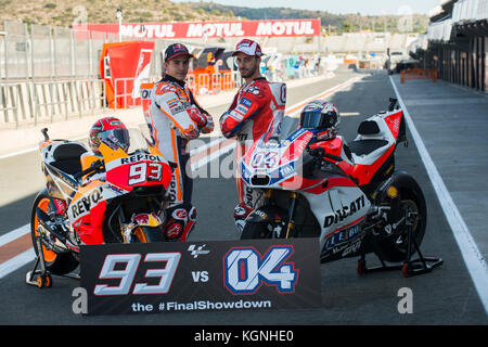 Valencia, Spanien. 09 Nov, 2017 Marc Marquez und Andrea Dovizioso Pose vor dem letzten Rennen der Meisterschaft von motogp, im Gran Premio motul de la Comunitat Valenciana, Stromkreis der Ricardo Tormo, Valencia, Spanien. Donnerstag, 9. November 2017. Credit: gtres información más comuniación auf Linie, s l/alamy leben Nachrichten Stockfoto