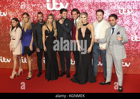 London, Großbritannien. 9. November 2017. London, Großbritannien. 09 Nov, 2017. Towie, Bobby Norris, Peter Wicks, James 'iags 'Bennewith, Chloe Sims, Dan Edgar, Lauren Pope, James' Arg'Argent, Chloe suchen, Courtney Grün, ITV GALA, London Palladium, London, Großbritannien, 09. November 2017, Foto von Richard Goldschmidt Credit: Rich Gold/Alamy leben Nachrichten Stockfoto