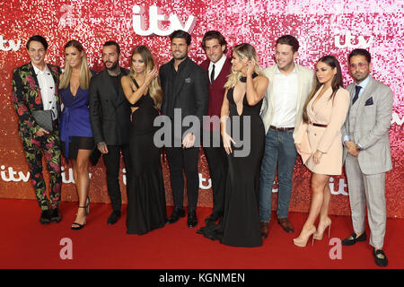 London, Großbritannien. 9. November 2017. London, Großbritannien. 09 Nov, 2017. Towie, Bobby Norris, Peter Wicks, James 'iags 'Bennewith, Chloe Sims, Dan Edgar, Lauren Pope, James' Arg'Argent, Chloe suchen, Courtney Grün, ITV GALA, London Palladium, London, Großbritannien, 09. November 2017, Foto von Richard Goldschmidt Credit: Rich Gold/Alamy leben Nachrichten Stockfoto