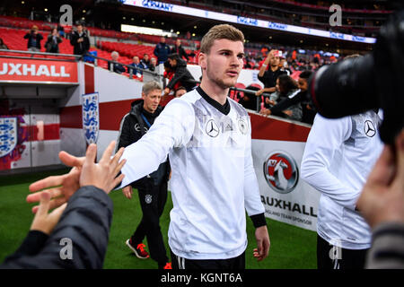 London, Großbritannien. November 2017. Timo Werner kommt in das Stadion GES/ Fussball/ Freundschaftsspiel: England - Deutschland, 10.11.2017 Fußball/Fußball: Freundschaftsspiel: England vs Deutschland, London, 10. November 2017 Credit: dpa/Alamy Live News Stockfoto