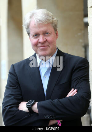 Charles Spencer, 9. Earl Spencer, nimmt an Tag 3 des Cheltenham Literature Festival Teil. Mit: Charles Spencer, 9. Earl Spencer Wo: Cheltenham, Großbritannien Wann: 08 Okt 2017 Credit: WENN Stockfoto