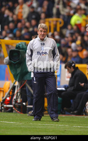 Fußball Manager Steve Bruce Wolverhampton Wanderers v Birmingham City, 08. November 2003 Stockfoto