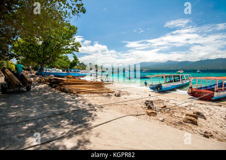 Gili Air Hafen, traditionellen indonesischen Boote bis günstig, Gili Inseln, Indonesien, Südostasien, Asien Stockfoto