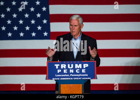 Lancaster, PA - 9, 2016 August: GOP Vizepräsidentenanwärter reg. Mike Pence spricht während einer Kampagne Anschlag in Lancaster County. Stockfoto