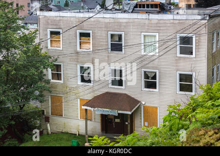 Juneau, Alaska, USA - 28. Juli 2017: Die historische Bergmann Hotel, eröffnet im Jahre 1913 von marie e Bergmann, in Juneau, Alaska. Stockfoto