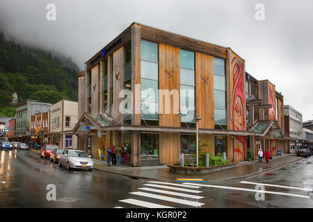 Juneau, Alaska, USA - 28. Juli 2017: Die sealaska Heritage store in der Innenstadt von Juneau. Stockfoto