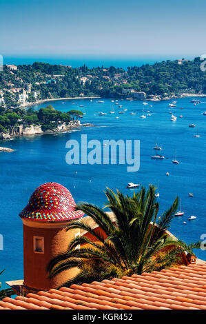 Alpes-Maritimes (06), Villefranche-sur-Mer. Die Bucht und Cap Ferrat Stockfoto