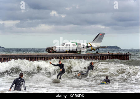 Alpes-Maritimes (06), Cannes. après une panne de moteur peu de temps après le décollage, un avion a atterri à une centaine de mètres de la Rive avant Stockfoto