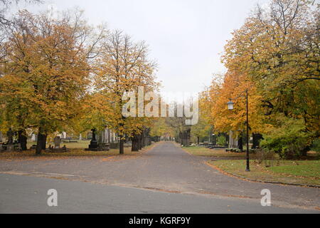 Kerepesi Friedhof (Kerepesi temető úti oder Kerepesi temető, offizieller Name: Fiumei úti Nemzeti sírkert, d. h. 'Fiume Straße nationalen Friedhof') Stockfoto