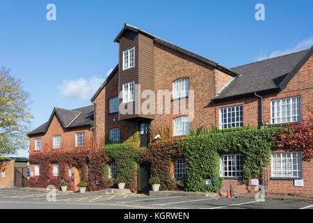 Die alte Mühle am Fluss Colne, Horton Straße, Stanwell Moor, Surrey, England, Vereinigtes Königreich Stockfoto