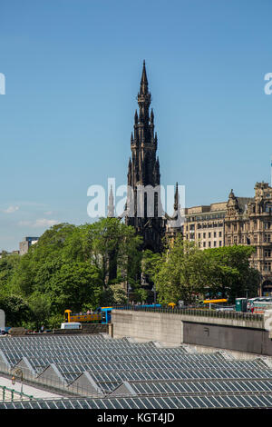 Edinburgh, Schottland - 26. Mai Denkmal 2017 Sir Walter eine beliebte Touristenattraktion Scott. Scott ist berühmt für writting Romanen wie Ivanhoe und Stockfoto