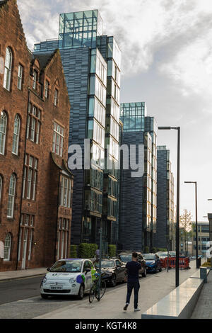 Edinburgh, Schottland - 26 Mai 2017 - Cosmopolitan Apartments im neu renoveted viertel Meile von Edinburg Stockfoto