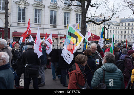 Paris: Versammlung - Kaufkraft der Rentner Stockfoto